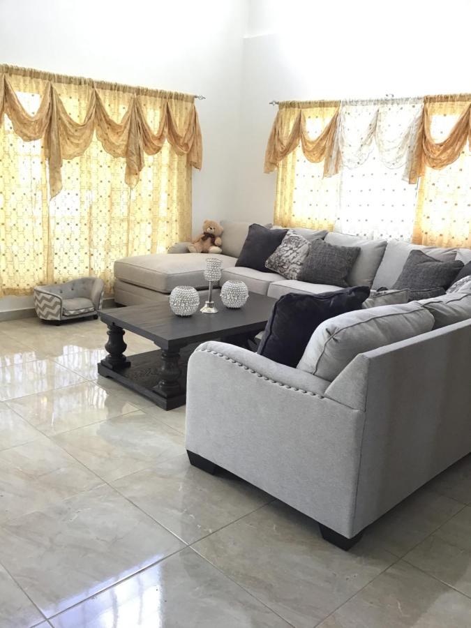 Villa Nilsa Bani Bagian luar foto